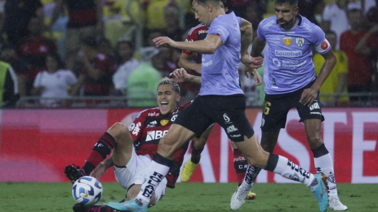 TÉCNICO DO DEL VALLE RELEMBRA CONFRONTO CONTRA O FLAMENGO NO MARACANÃ: "A TORCIDA NÃO PARAVA"!